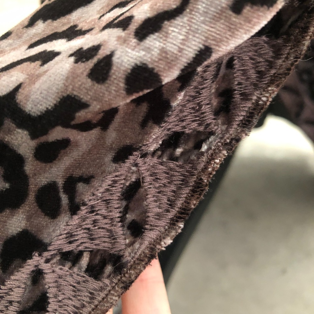 JOHNNY WAS Deep V-Neck Elegant Ombre Leopard Silk Velvet‎ Wrap Midi Dress M $330 - Picture 5 of 16